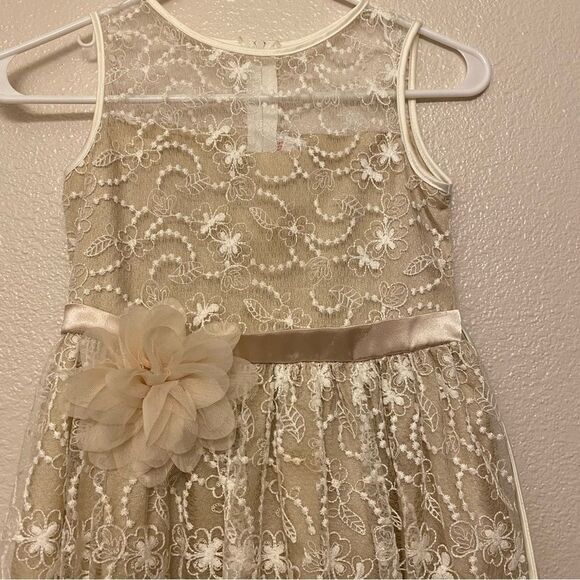 Beige lace overlay long skirt sleeveless floral long formal flower girl gown 7/8 - Picture 5 of 10